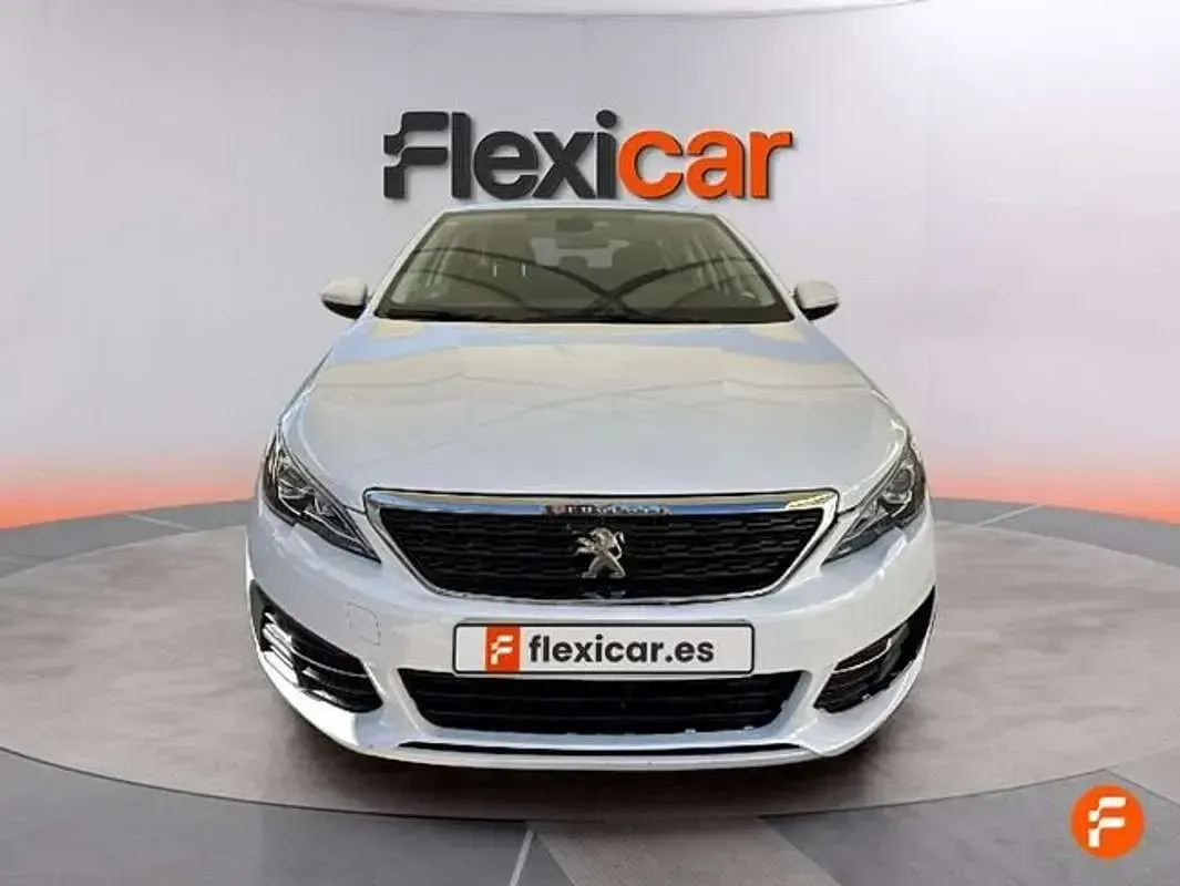 Begagnad Peugeot 308 SW Style 99 HK (72 kW) 2020 Vit Kombi