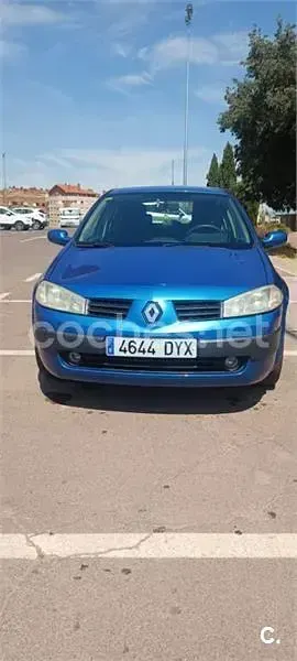 Usado Renault Mégane II Dynamique 115 CV (84 kW) 2006 Azul Berlina