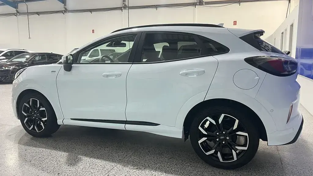 Usado Ford Puma ST-Line X 125 CV (91 kW) 2023 Blanco SUV