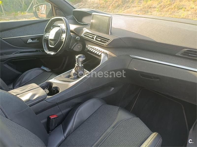 Usado Peugeot 5008 GT-line 130 CV (95 kW) 2018 Blanco SUV