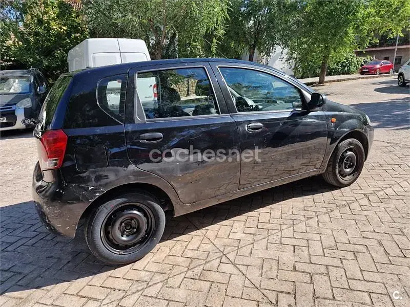 Usado Chevrolet Kalos SE 72 CV (52 kW) 2005 Negro Berlina