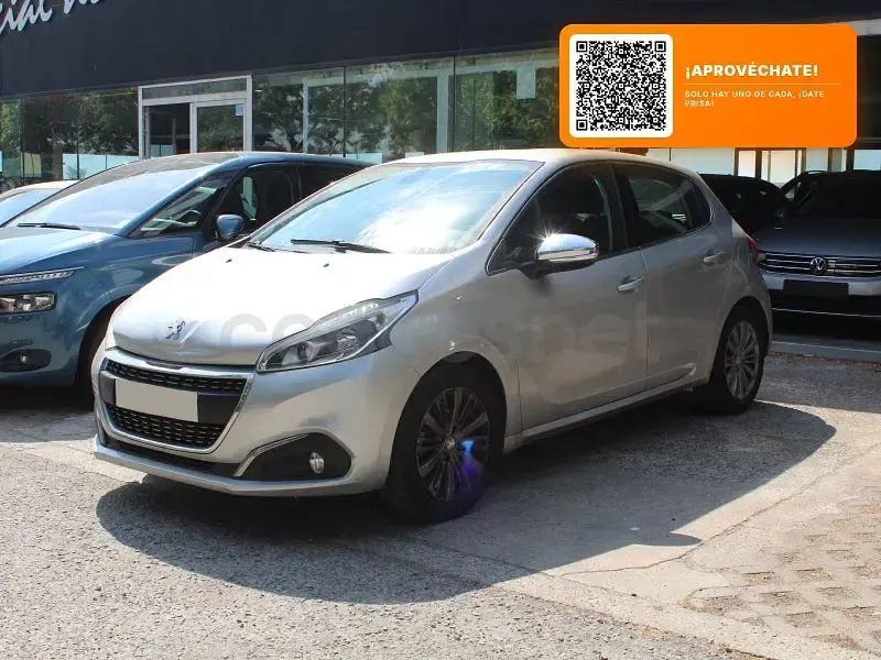 Usado Peugeot 208 Style 82 CV (60 kW) 2017 Gris / plata Utilitario