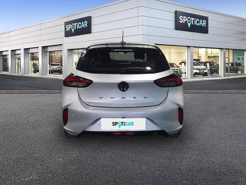 Usado Opel Corsa 100 CV (73 kW) 2024 Gris Utilitario