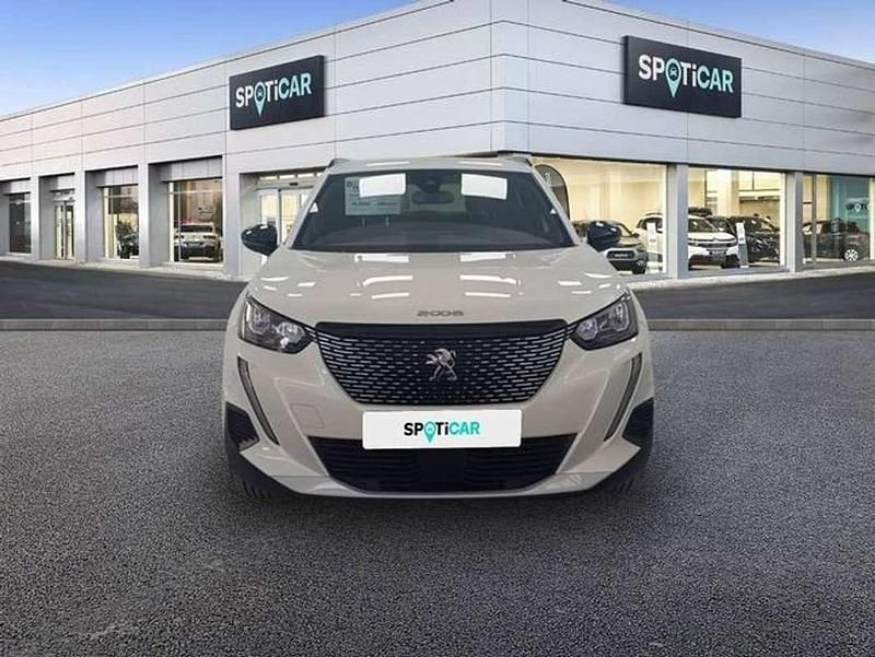 Usado Peugeot 2008 Allure 101 CV (74 kW) 2023 Blanco SUV