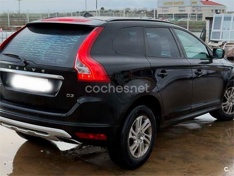 Negro Usado 2016 Volvo XC60 Momentum SUV | 16.000 € (Un poco caro) - Imagen 1/4