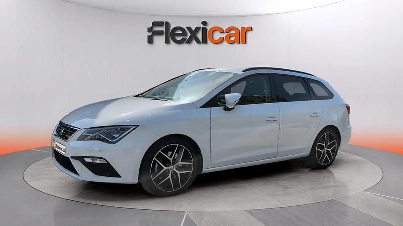 Usado Seat Leon ST FR 190 CV (139 kW) 2018 Blanco Familiar