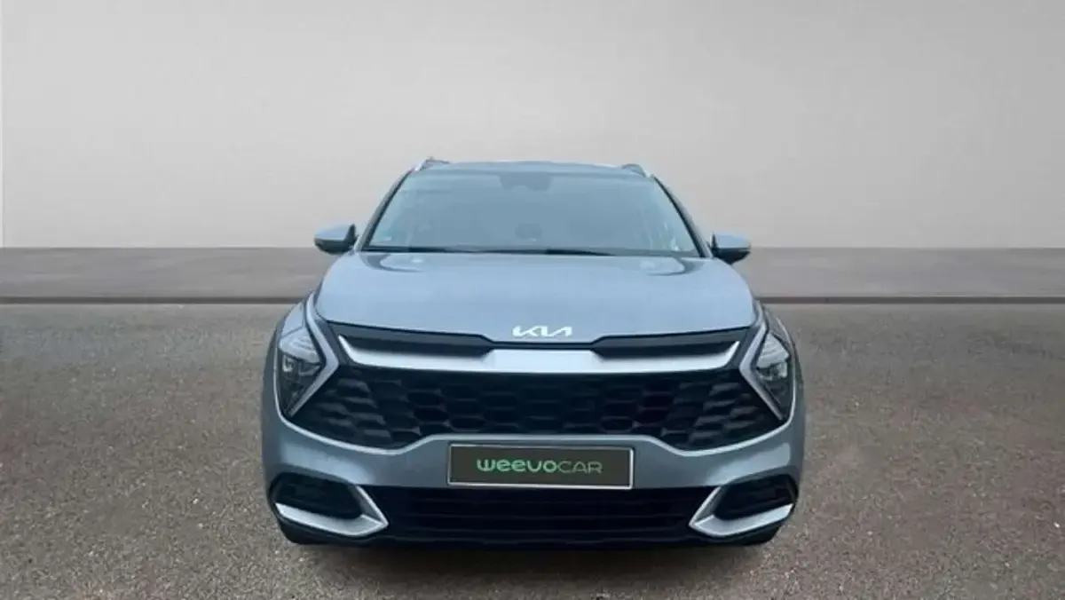 Usado Kia Sportage 137 CV (100 kW) 2023 Gris SUV