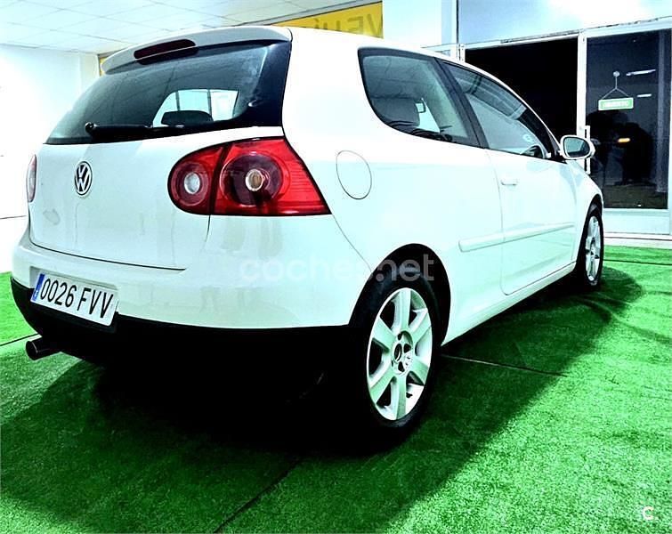 Usado VW Golf VI Highline 140 CV (102 kW) 2008 Blanco Utilitario
