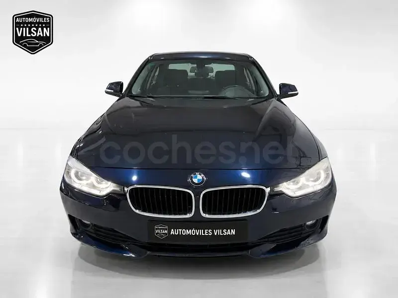 Usado BMW 318 143 CV (105 kW) 2015 Azul Berlina