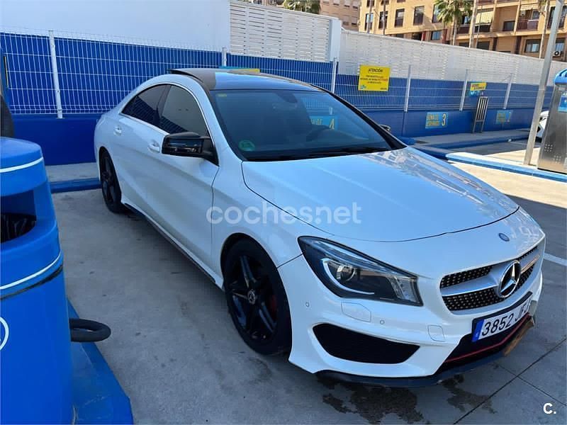 Usado Mercedes CLA200 AMG line 136 CV (100 kW) 2015 Blanco Berlina