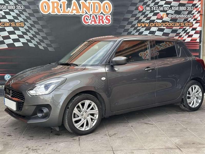 Usado Suzuki Swift 83 CV (61 kW) 2021 Gris Utilitario