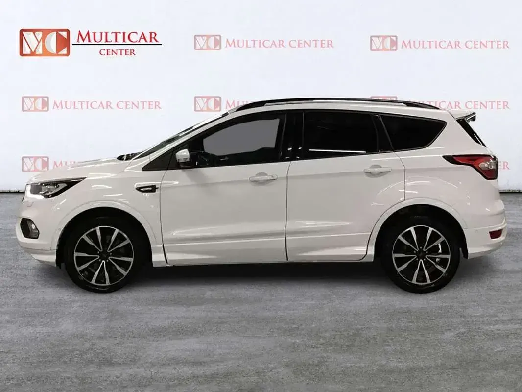 Usado Ford Kuga ST-Line 120 CV (88 kW) 2019 Blanco SUV