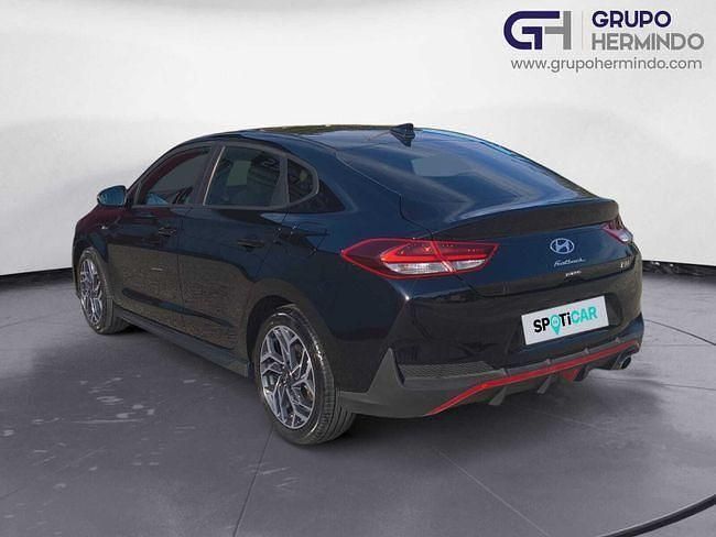 Usado Hyundai i30 N Line 100 CV (73 kW) 2025 Negro Berlina