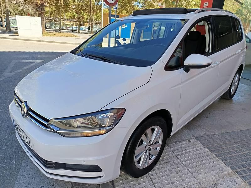 Blanco Usado 2020 VW Touran Advance Monovolumen | 18.500 € (Caro) - Imagen 1/4