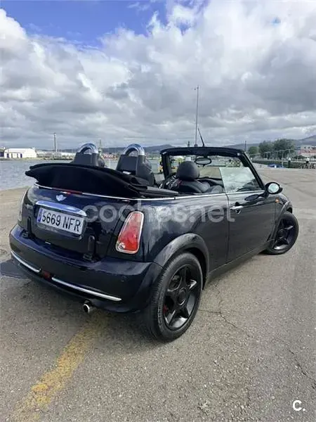 Usado Mini One Cabriolet 90 CV (66 kW) 2006 Negro Descapotable