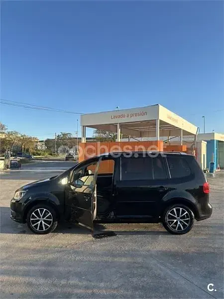 Usado VW Touran Advance 140 CV (102 kW) 2011 Negro Monovolumen