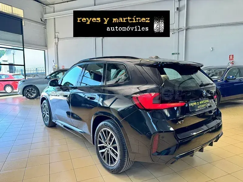 Usado BMW X1 Comfort Edition 150 CV (110 kW) 2025 Gris / plata SUV