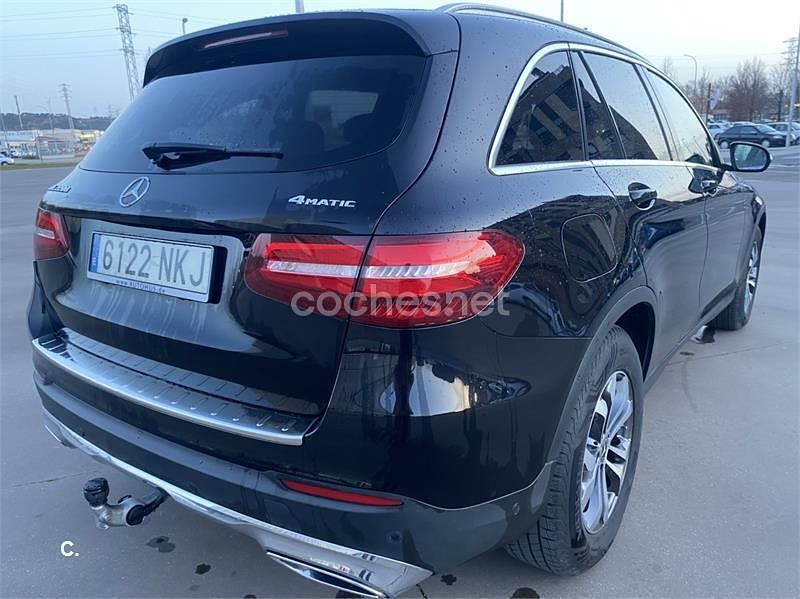 Używany Mercedes GLC220 170 KM (125 kW) 2017 Czarny SUV