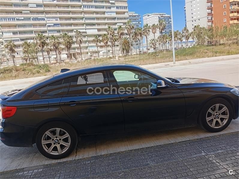 Usado BMW 318 Gran Turismo 143 CV (105 kW) 2016 Negro Berlina