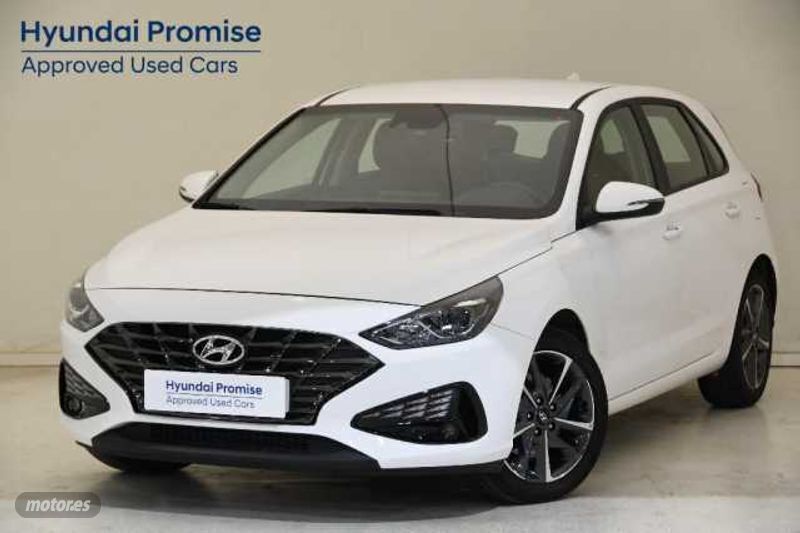 Atlas white Usado 2024 Hyundai i30 | 19.990 € (Precio justo) - Imagen 1/4