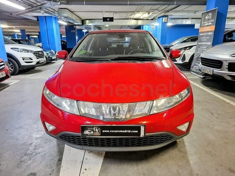 Usado Honda Civic Executive 140 CV (102 kW) 2006 Rojo Berlina