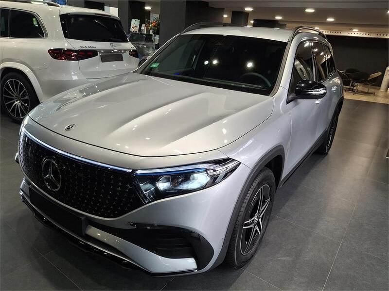 Gris Nuevo 2025 Mercedes EQB250+ SUV | 66.240 € - Imagen 1/4