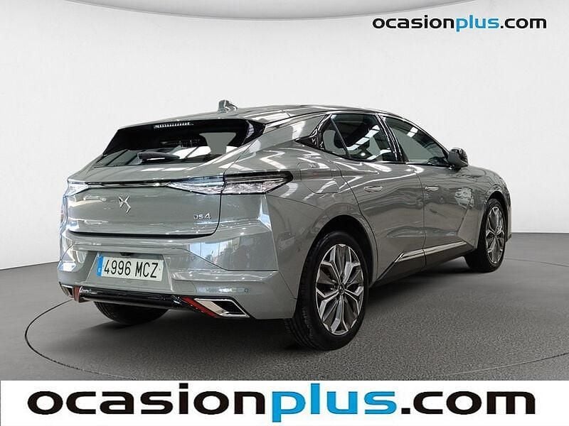 Usado DS Automobiles DS4 Trocadero 130 CV (95 kW) 2022 Gris / plata Berlina
