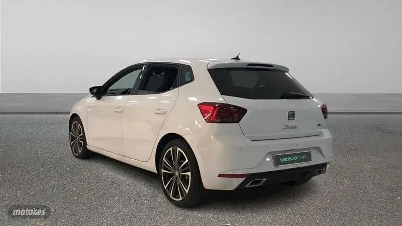 Usado Seat Ibiza FR 115 CV (84 kW) 2025 Blanco Utilitario