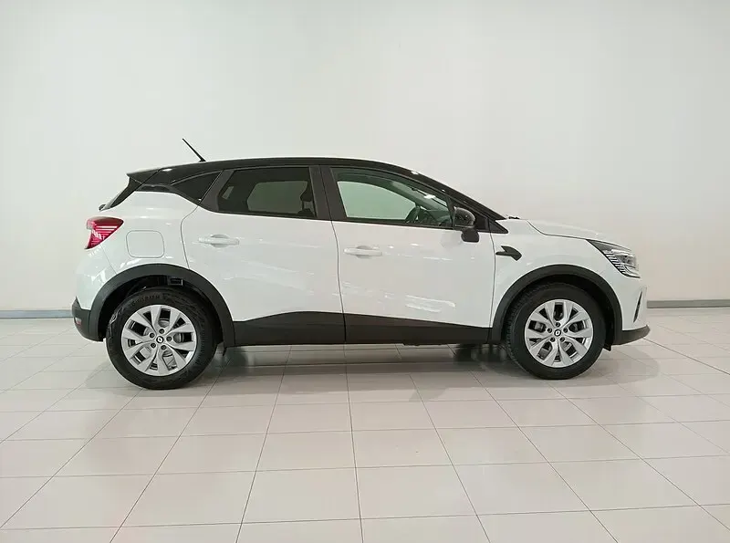 Usado Renault Captur Intens 100 CV (73 kW) 2022 Blanco SUV