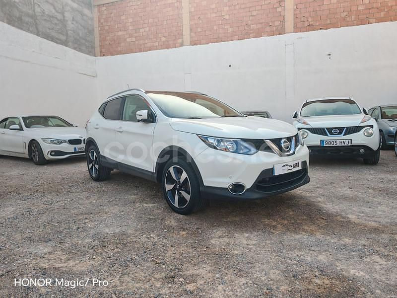 Blanco Usado 2017 Nissan Qashqai N-Connecta SUV | 13.995 € (Un poco caro) - Imagen 1/4