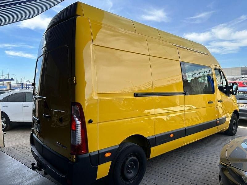 Usado Renault Master 145 CV (106 kW) 2019 Amarillo Berlina