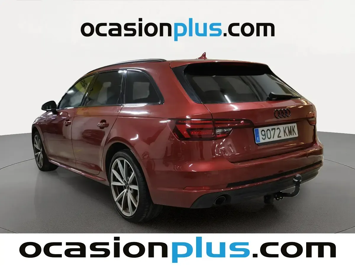 Usado Audi A4 S-Line 150 CV (110 kW) 2018 Rojo Familiar