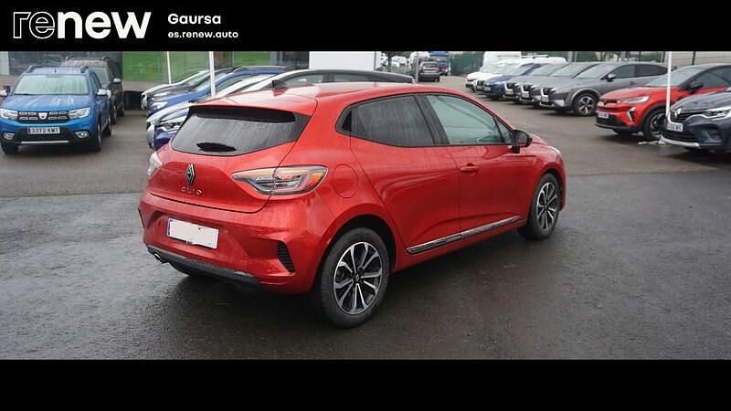 Käytetty Renault Clio V Techno 90 HP (66 kW) 2024 Punainen Sedan