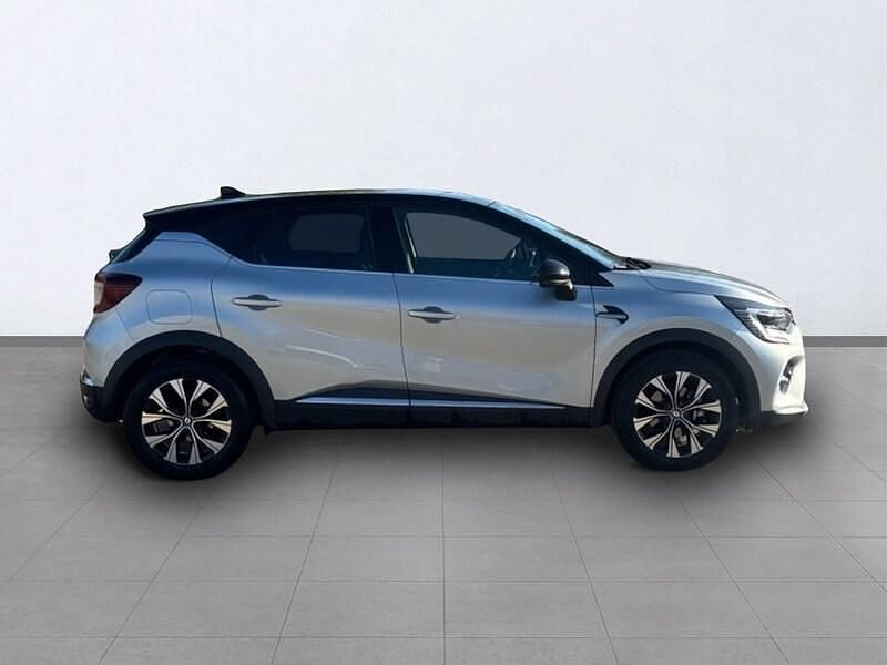 Usado Renault Captur Techno 145 CV (106 kW) 2023 Gris SUV