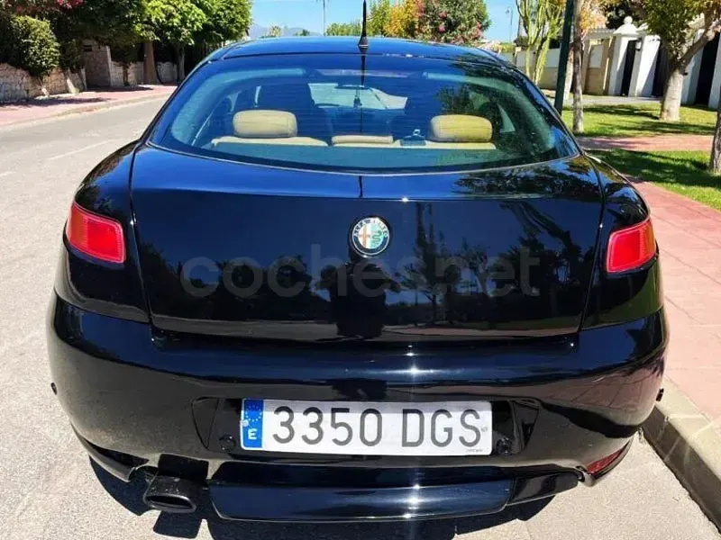 Usado Alfa Romeo GT Distinctive 150 CV (110 kW) 2005 Negro Coupe