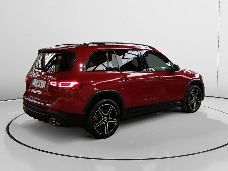 Usado Mercedes GLB200 AMG line 150 CV (110 kW) 2022 Rojo SUV