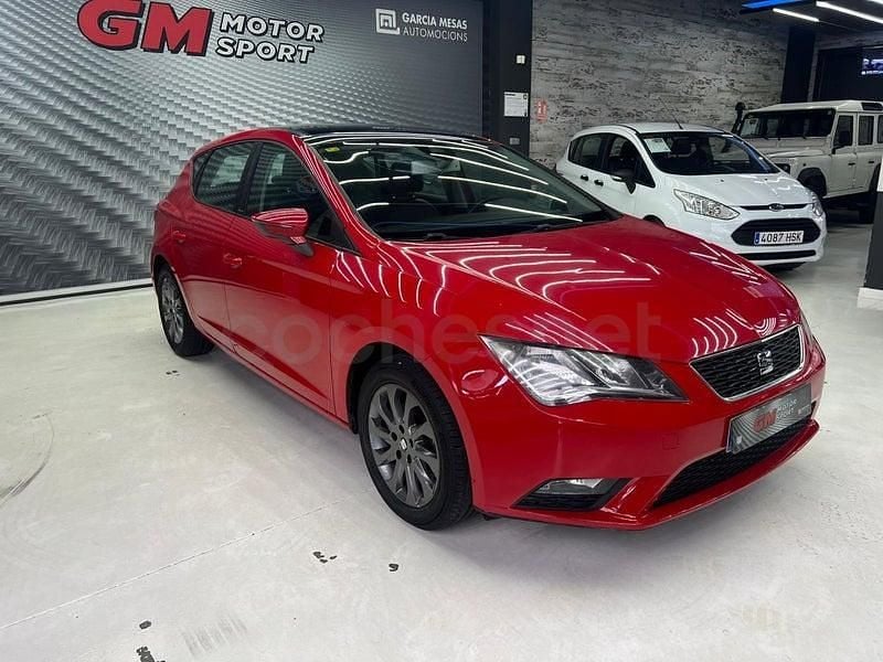 Usado Seat Leon I-Tech 125 CV (91 kW) 2015 Rojo Berlina