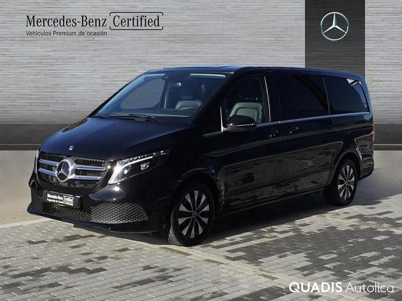 Negro Usado 2023 Mercedes V220 Avantgarde Monovolumen | 57.975 € (Un poco caro) - Imagen 1/3