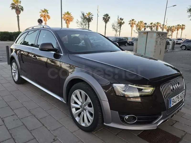 Usado Audi A4 Allroad 177 CV (130 kW) 2014 Marrón Familiar