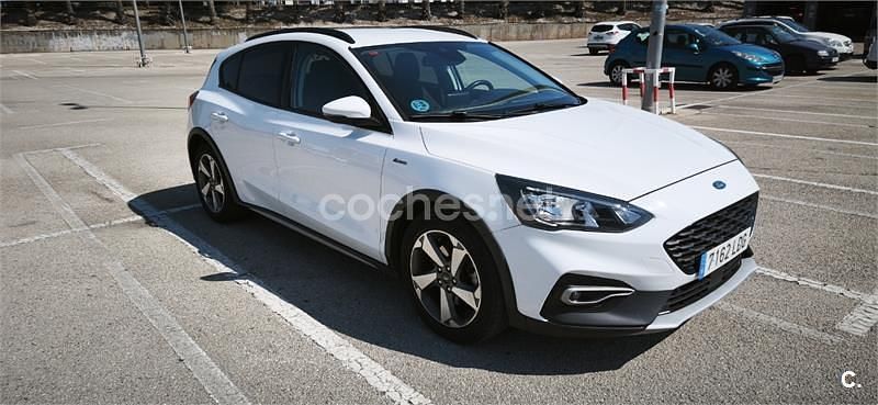 Usado Ford Focus Active 125 CV (91 kW) 2019 Blanco Berlina