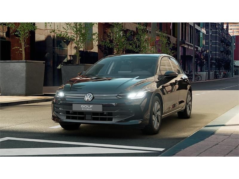 Negro noche Nuevo 2025 VW Golf VIII Match Berlina | 39.277 € (Precio justo) - Imagen 1/4