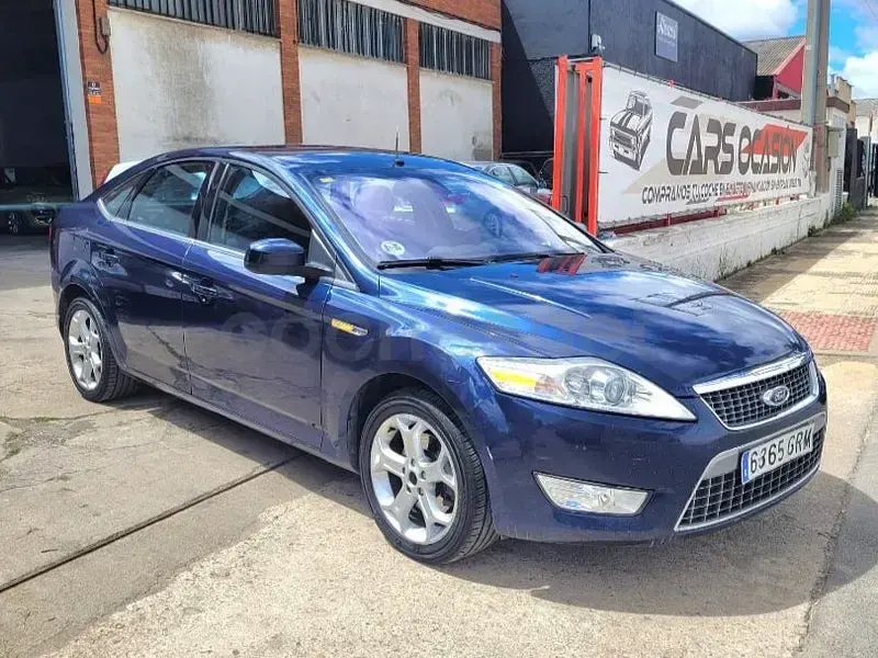 Usado Ford Mondeo Titanium 140 CV (102 kW) 2009 Azul Berlina