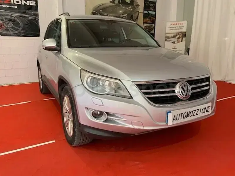 Usado VW Tiguan Sport 140 CV (102 kW) 2009 Gris / plata SUV