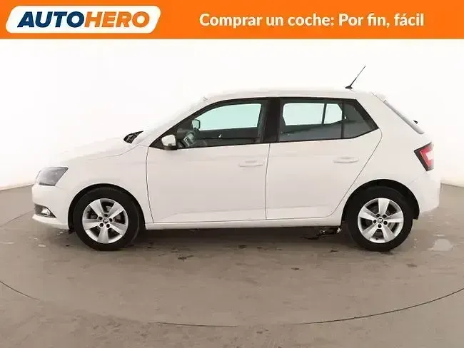 Usado Skoda Fabia Ambition 75 CV (55 kW) 2015 Blanco Berlina
