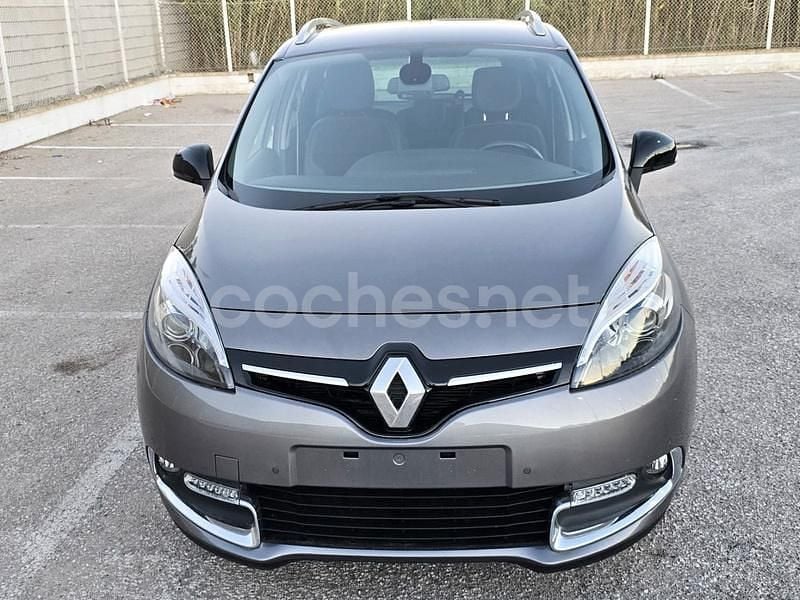 Usado Renault Scénic III LIMITED 110 CV (80 kW) 2015 Gris / plata Monovolumen