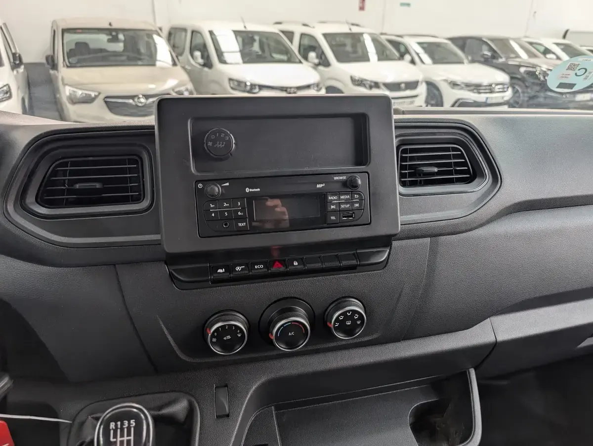 Usado Renault Master 150 CV (110 kW) 2020 Blanco Monovolumen