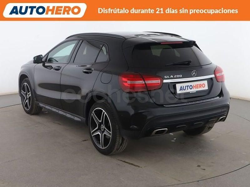 Usado Mercedes GLA200 AMG line 156 CV (114 kW) 2018 Negro SUV