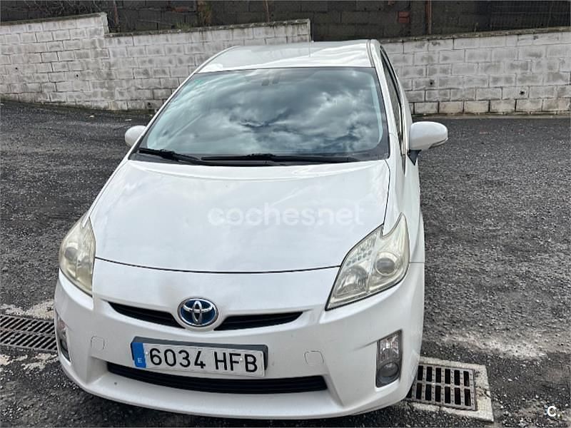 Blanco Usado 2011 Toyota Prius Advance Berlina | 6800 € (Precio justo) - Imagen 1/4