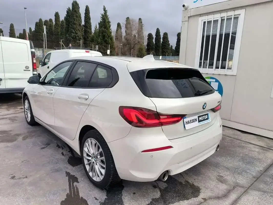 Usado BMW 118 150 CV (110 kW) 2020 Blanco Utilitario