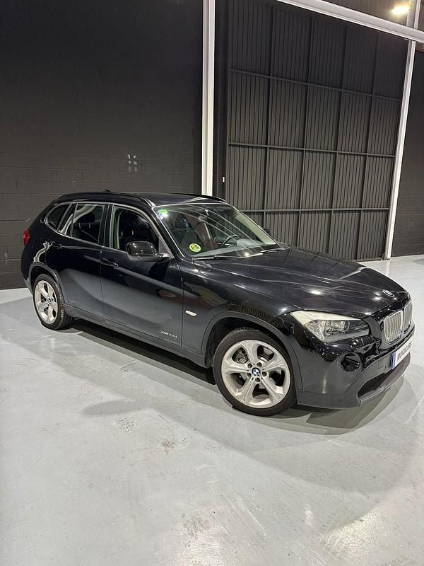 Usado BMW X1 207 CV (152 kW) 2011 Negro SUV
